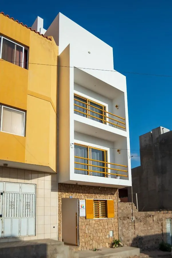 Amwilla Guesthouse Quarto Wc Privativo Elsa 明德卢